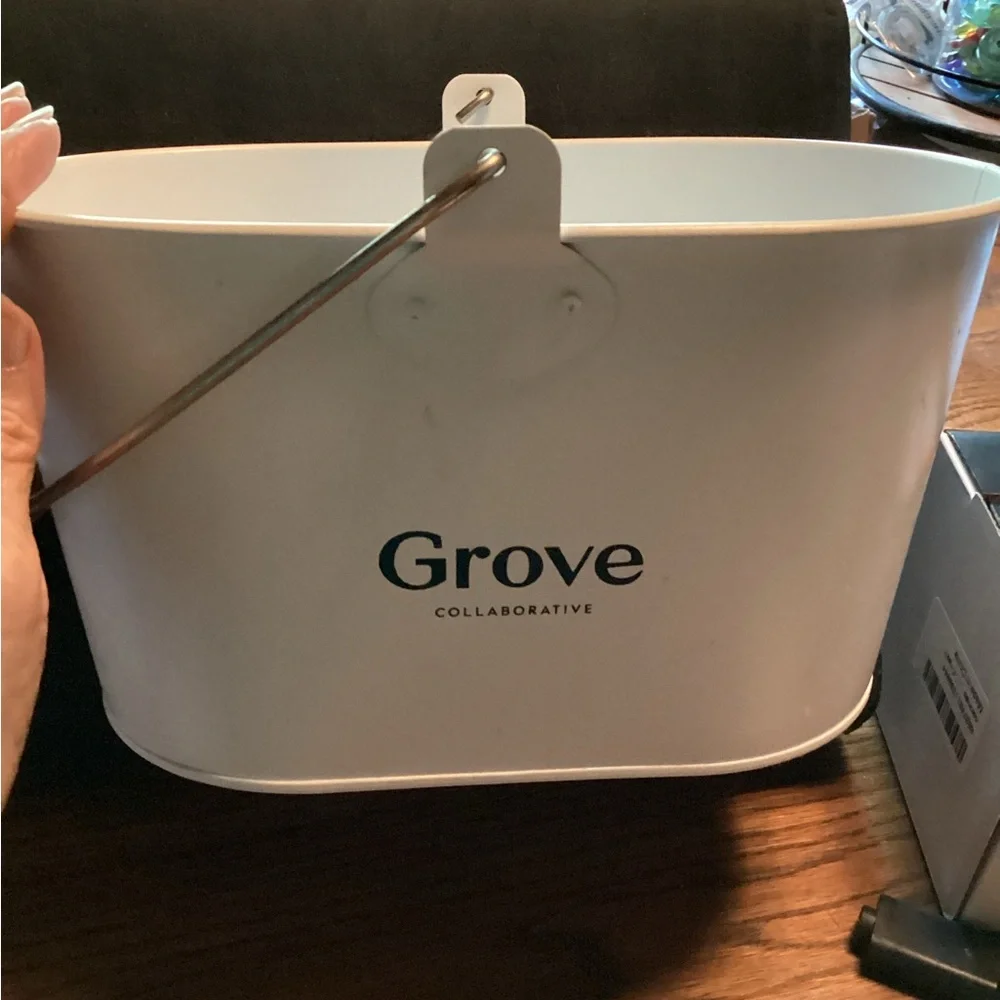 Grove 🪣 - Picture 1 of 2